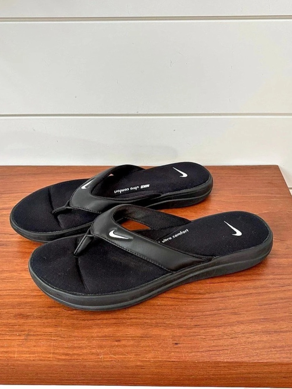 Nike Womens Black Ultra Comfort 3 Flip Flop Sandals US 8 Foam Cushion Athletic